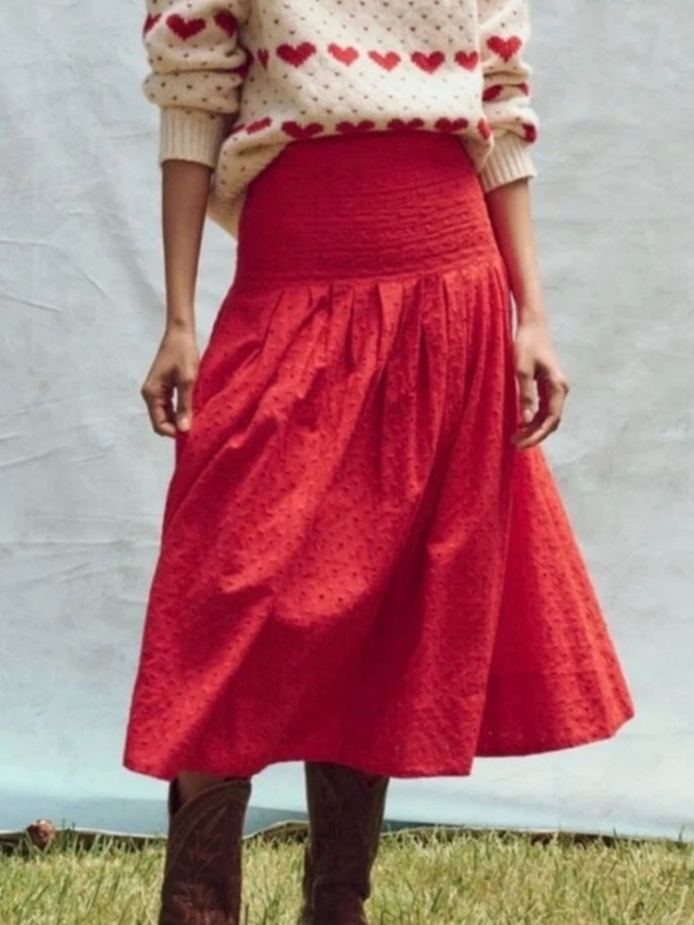 THE GREAT. The Rhythm Eyelet Cotton Midi Skirt – Red Rose